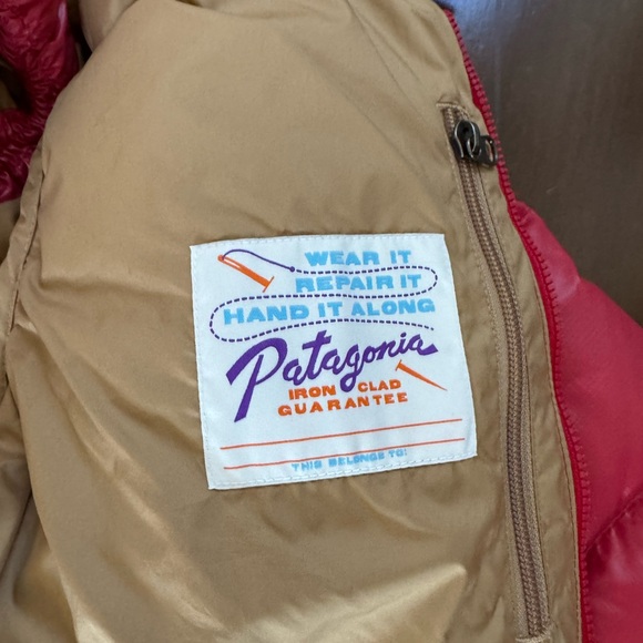 Boys Patagonia down hooded jacket - Picture 3 of 4